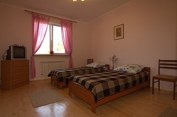 Ucranie Privát Schidnyca, Extérieur